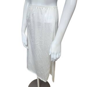 Vassarette White Slip Skirt (L)